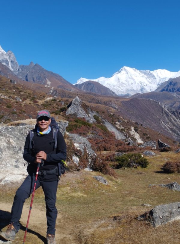 Gokyo Lakes Luxury Trek